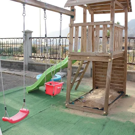 Casita Lily 펜션 *